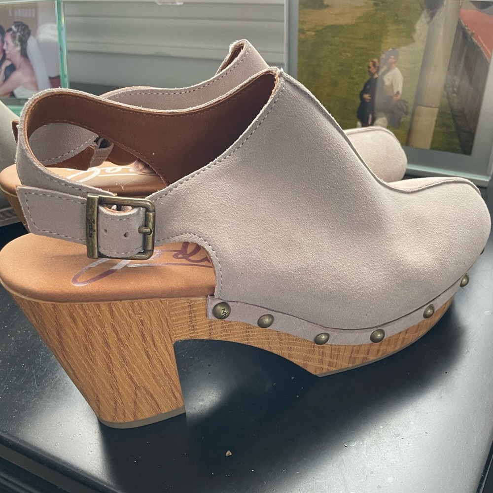 Brand New (no box) Women’s Clog Sandal - size 7.5